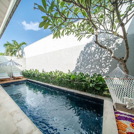Astera Villa Seminyak By Ini Vie Hospitality Extérieur photo