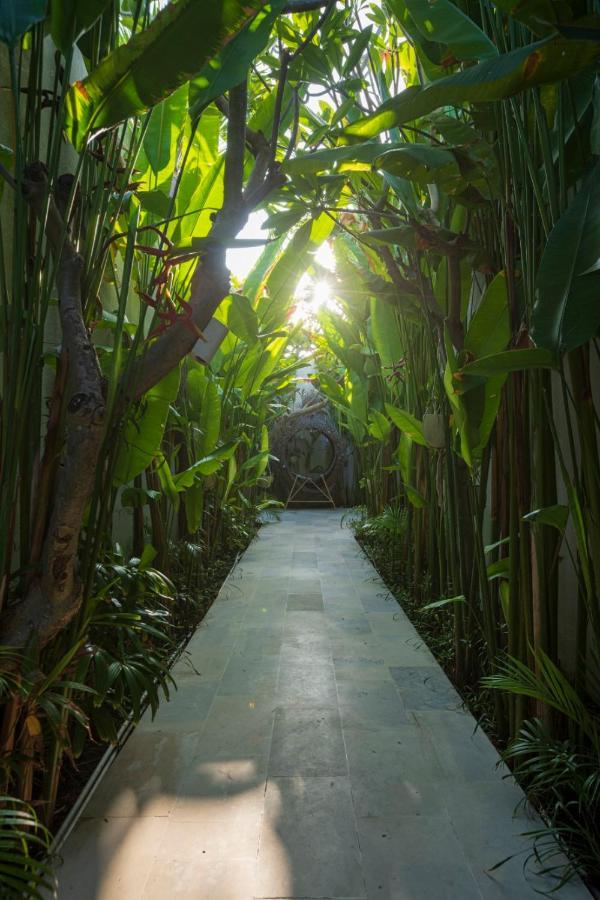 Astera Villa Seminyak By Ini Vie Hospitality Extérieur photo