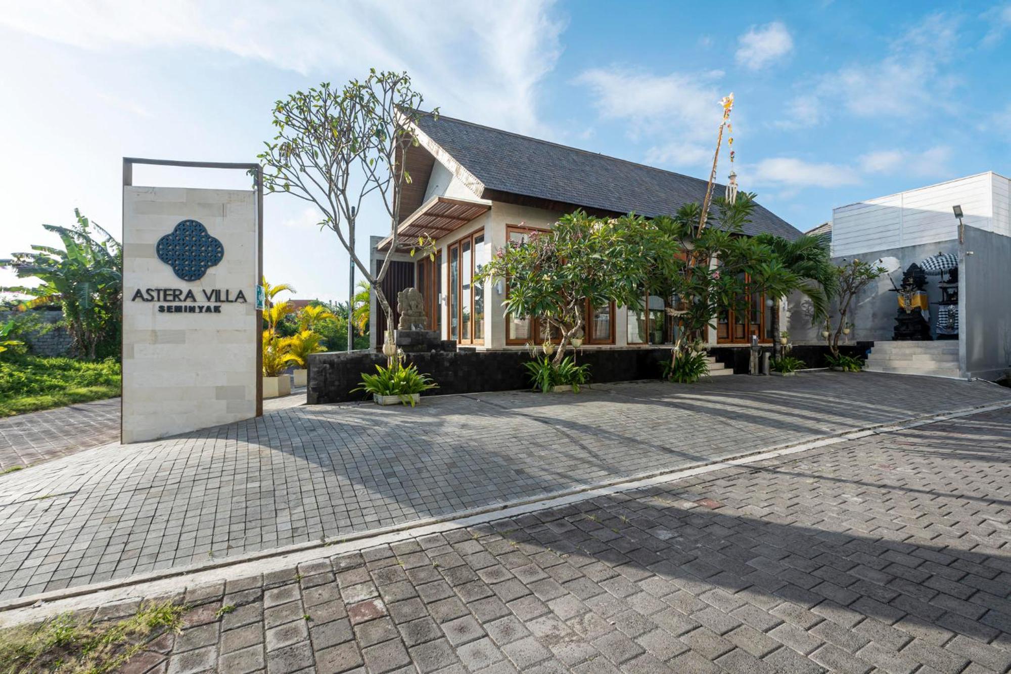 Astera Villa Seminyak By Ini Vie Hospitality Extérieur photo